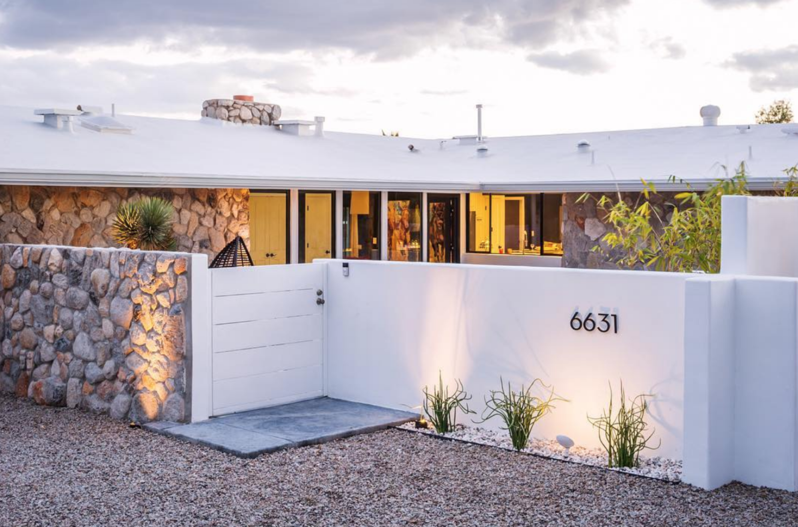 Fresh Re-Fresh: Desert Modern Curb Appeal